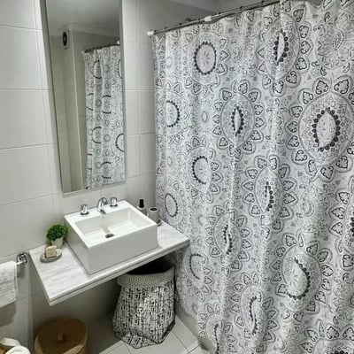 Langzeitmiete – 3-Zimmer-Wohnung mit Balkon und Pool in Buenos Aires, Argentinien, Palermo