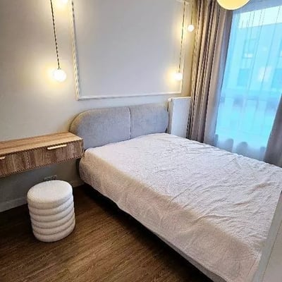 Alquiler de Apartamento de 2 Habitaciones, 35m², Calle Toruńska, Targówek, Varsovia, Polonia