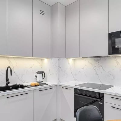 Alquiler de Apartamento de 2 Habitaciones, 36m², Calle Erazma Ciołka, Wola, Varsovia, Polonia