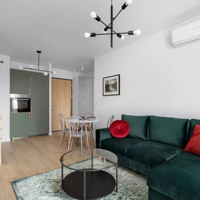 Alquiler de Apartamento de 2 Habitaciones, 42m², Calle Jana Kazimierza, Wola, Varsovia, Polonia