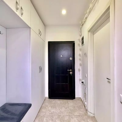 Long-Term Rent of 1-Bedroom Apartment with Balcony in Militari Residence, Bucharest