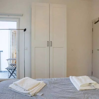 Long-term rental of a cozy 2-bedroom apartment in Vračar, Belgrade