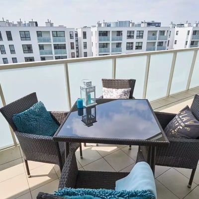 Long-term rental spacious 3-room apartment with balcony in Wola, Warsaw