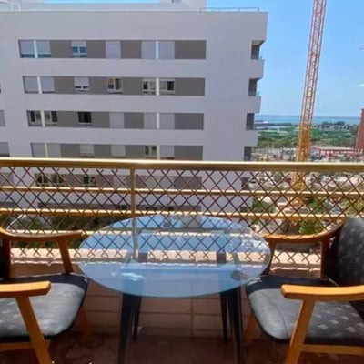 Long-term rental: 3-bedroom apartment, 122 m², Alicante, parking included