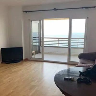 Долгосрочная аренда Аликанте, La Albufereta: 3-комнатная квартира, 120 м², прямой вид на море