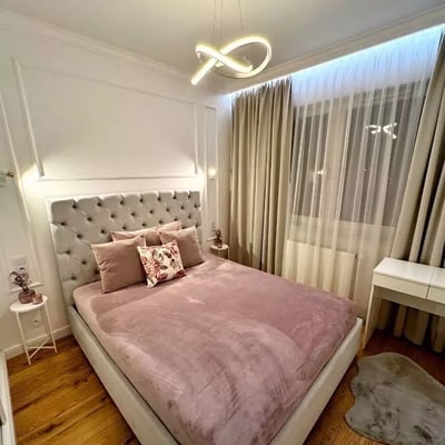 Alquiler a largo plazo, Varsovia, Calle Lazurowa, distrito Bemowo: apartamento de 2 habitaciones con balcón