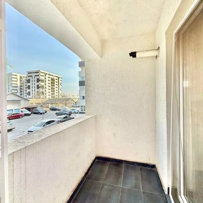 Long-term rental: studio, 1st floor, Militari Residence, Bucharest