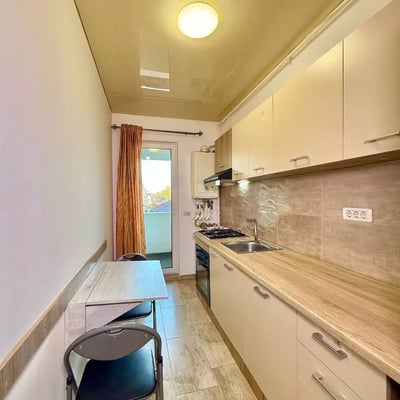 Long-term rental: studio, 1st floor, Militari Residence, Bucharest
