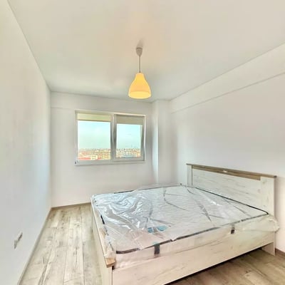 Long-term rental: one-bedroom apartment with studio kitchen, 5th floor, Militari Residence, Bucharest