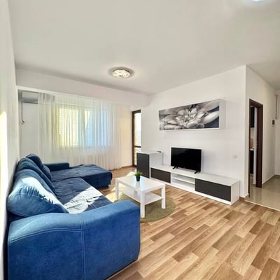 Alquiler a largo plazo: apartamento de una habitación con balcón, 3 piso, Dudu, Bucarest
