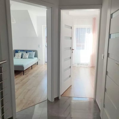 Alquiler a largo plazo de casa de 4 habitaciones en Cracovia, distrito Swoszowice