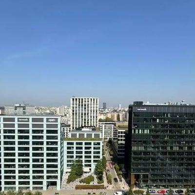 Long-term rental of a 3-rooms apartment 93 m2 in Warsaw, Wola district