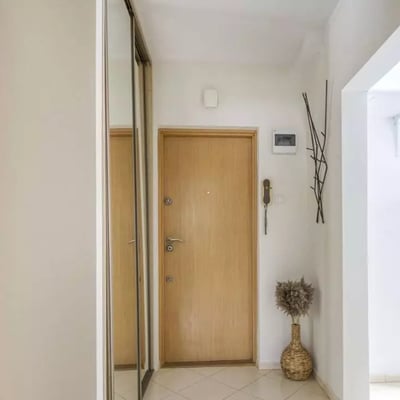 Long-term rental of a 2-rooms apartment in Warsaw, Wola district