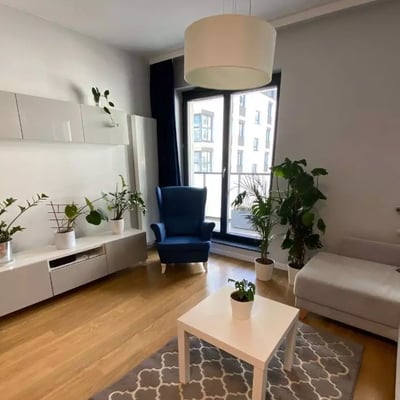 Alquiler a largo plazo de apartamento de 2 habitaciones en Varsovia, distrito Wola, Polonia