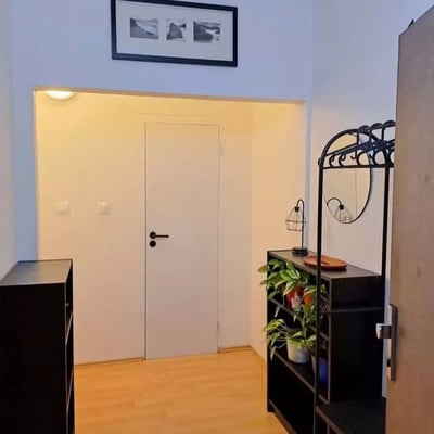Alquiler a largo plazo de apartamento de 1 habitación en el distrito Ružinov, Bratislava, Eslovaquia
