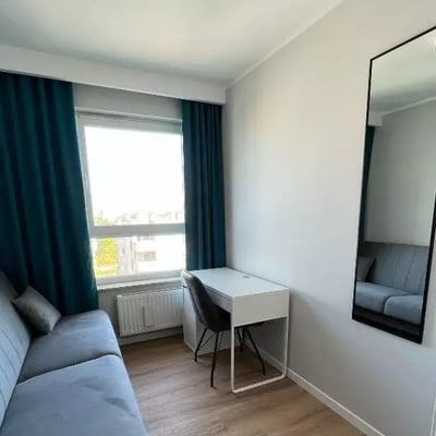 Long-term rental of a 4-rooms apartment in Kraków, Podgórze Duchackie district, Poland