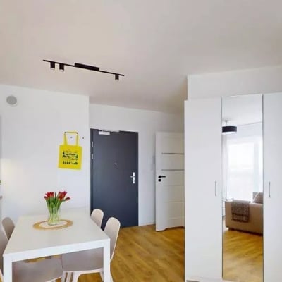 Long-term rental 4-room apartment near park and shops, Dębniki district, Kraków
