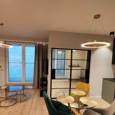 Alquiler a largo plazo piso moderno de 2 habitaciones con balcón en Zabłocie, Cracovia