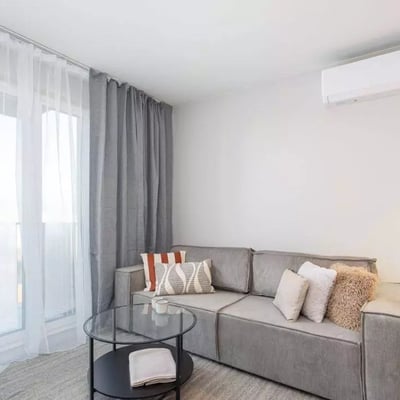 Long-term rental 2-room apartment with air conditioning and parking, Kraków