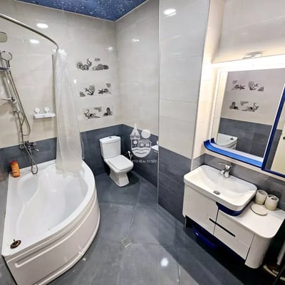 Long-term rental 3-bedroom apartment near 6 May Park, Batumi