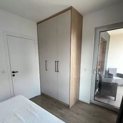 Долгосрочная аренда 3-комнатной квартиры 60 м² с балконом и кондиционером на ул. Na Grobli, Вроцлав