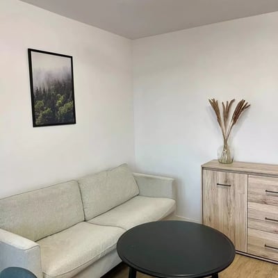 Alquiler a largo plazo piso con 2 habitaciones separadas en Breslavia, Polonia