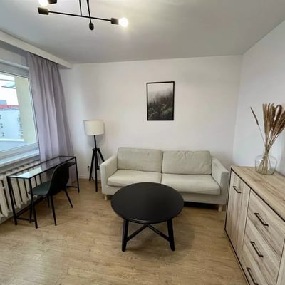 Alquiler a largo plazo piso con 2 habitaciones separadas en Breslavia, Polonia