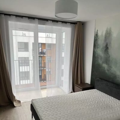 Alquiler a largo plazo de un apartamento de 2 habitaciones en la zona verde de Stabłowice, Breslavia