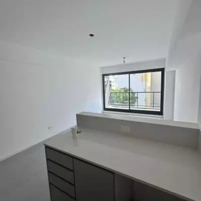 Long-term rental studio with balcony in Las Cañitas, Buenos Aires