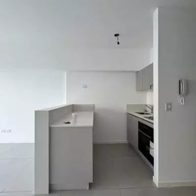 Long-term rental studio with balcony in Las Cañitas, Buenos Aires