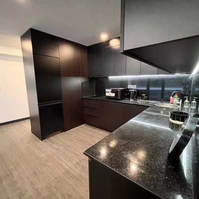 Alquiler a largo plazo apartamento de 1 dormitorio con vista panorámica al mar, Batumi