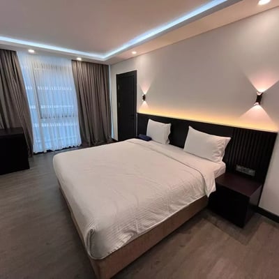 Alquiler a largo plazo apartamento de 1 dormitorio con vista panorámica al mar, Batumi