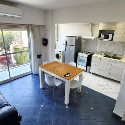 Long-term rent 3-room apartment with a balcony in San Telmo, Buenos Aires