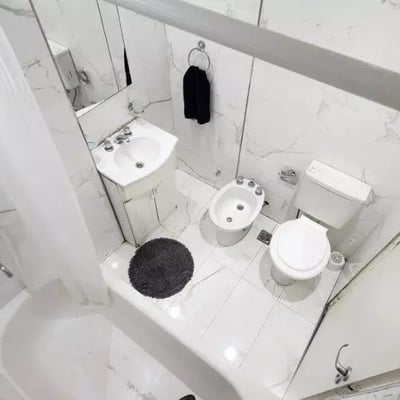 Long-term rent 3-room apartment with a balcony in San Telmo, Buenos Aires