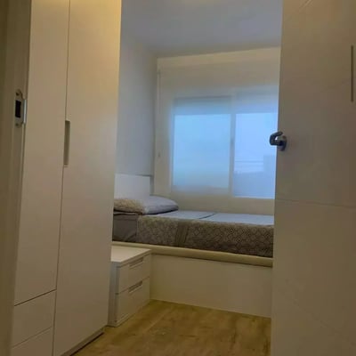 Long-term rental of a spacious apartment 110 m² with AC and parking space in Alicante