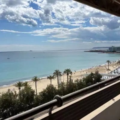 Alquiler a largo plazo apartamento 94m2 con vista al mar en Alicante, Espana