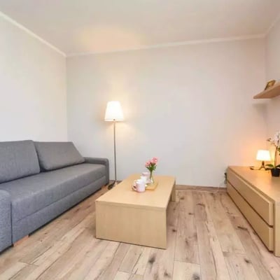 Долгосрочная аренда в Кракове современной 3-комнатной квартиры 65 м² с балконом, район Prądnik Czerwony