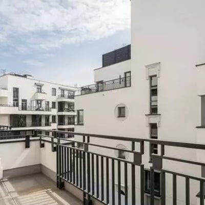 Long-term rental in Warsaw, Ochota — 2-room 45 m² apartment with terrace and air conditioning