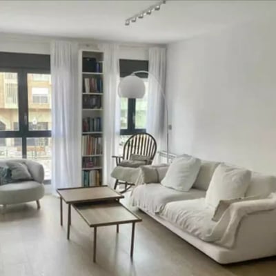 Long-term rental in Alicante — 3-bedroom apartment with terrace & parking, 130 m² near the center