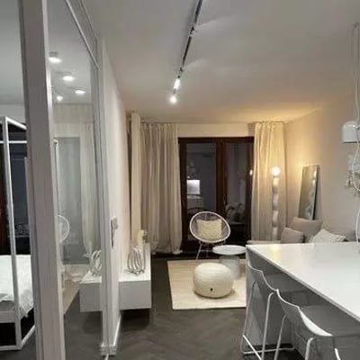 Long-term rental of a stylish 44 m² 2-room apartment with a balcony in the Stare Podgórze district, Krakow