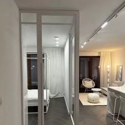 Long-term rental of a stylish 44 m² 2-room apartment with a balcony in the Stare Podgórze district, Krakow