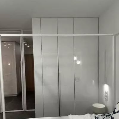 Long-term rental of a stylish 44 m² 2-room apartment with a balcony in the Stare Podgórze district, Krakow