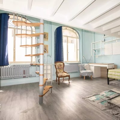 Long-term rental of a 22 m² studio with 10 m² mezzanine on Rue Lafayette, 10th arrondissement of Paris