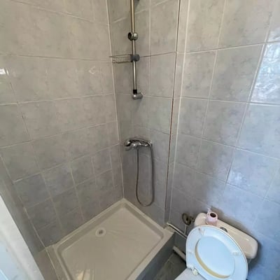 Long-term rental of a 10 m² studio on Rue de Franqueville, 16th arrondissement of Paris, with elevator
