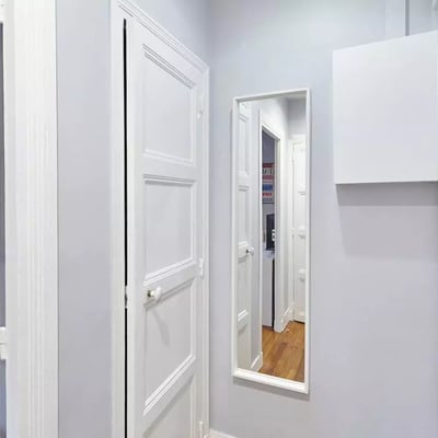 Long-term rental of a 24 m² studio on rue Cepre, 15th arrondissement of Paris, 1st floor