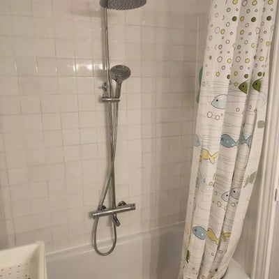 Long-term rent in Alicante spacious 3-bedroom apartment with balcony