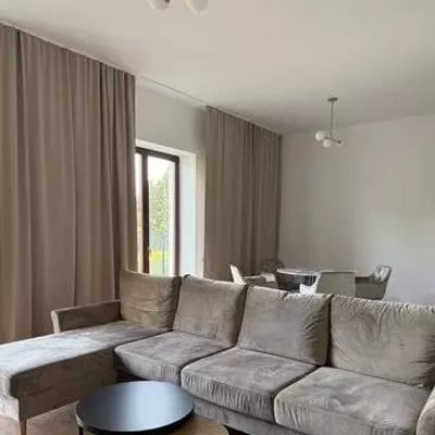 Long-term rental of a spacious 4-room apartment with terrace in Wilanów, Warsaw