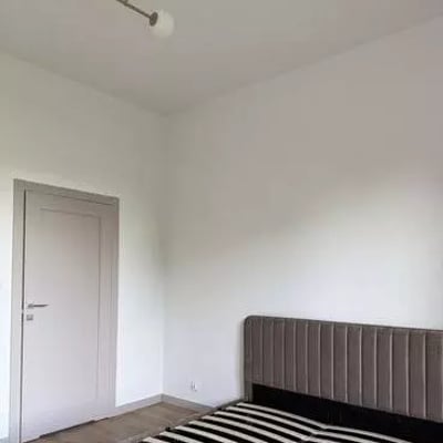 Long-term rental of a spacious 4-room apartment with terrace in Wilanów, Warsaw
