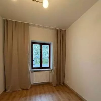 Long-term rental of a spacious 4-room apartment with terrace in Wilanów, Warsaw