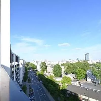 Долгосрочная аренда современной 2-комнатной квартиры с террасой в Жолибоже, Варшава